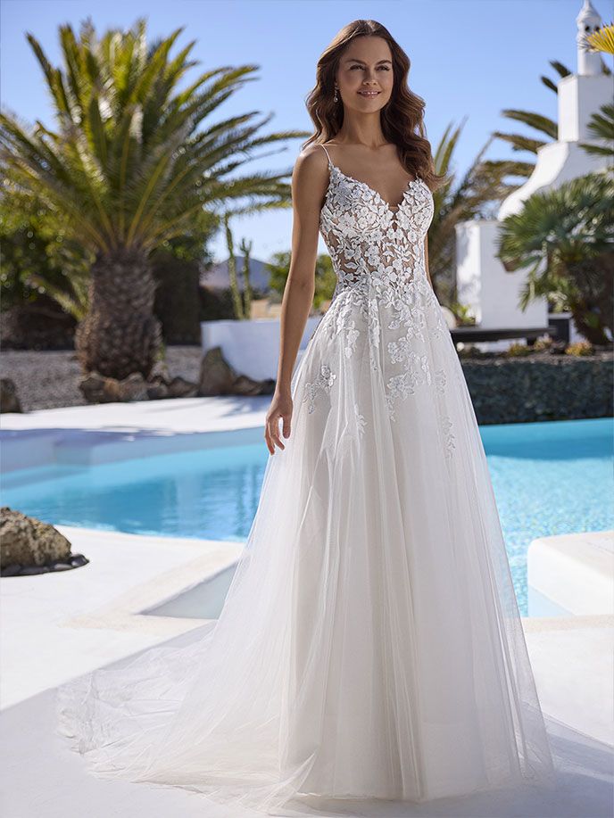 Love by enzoani 20 love by enzoani eternity wedding dress