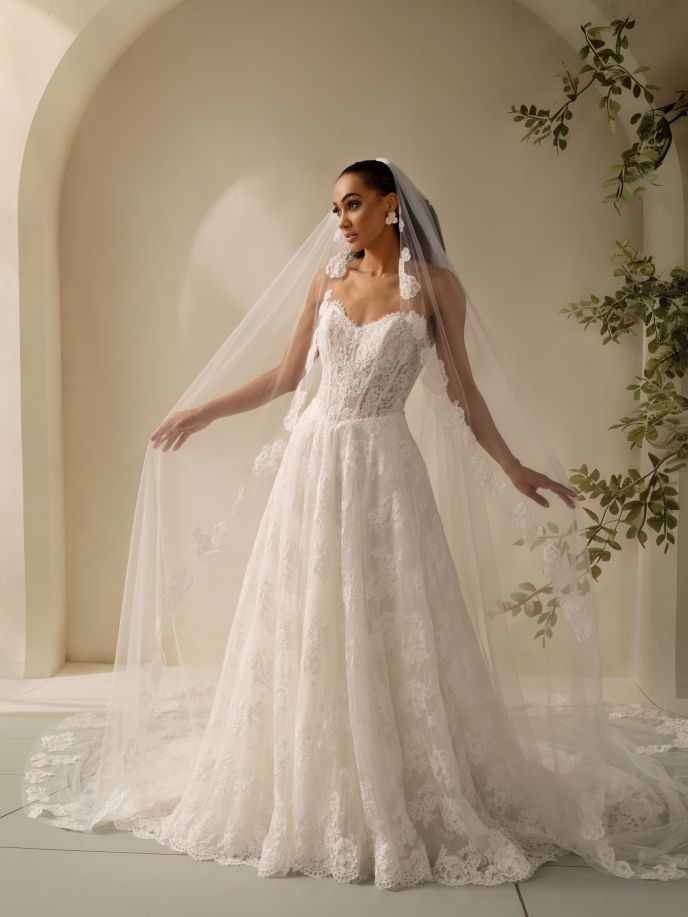 April Banbury 18 April Banbury wedding dress Bridget