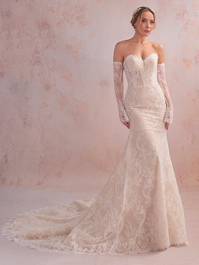 April Banbury 4 April Banbury Wedding dress Alaina
