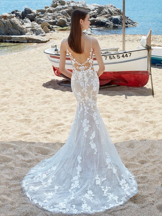 Love by enzoani 26 fe465039